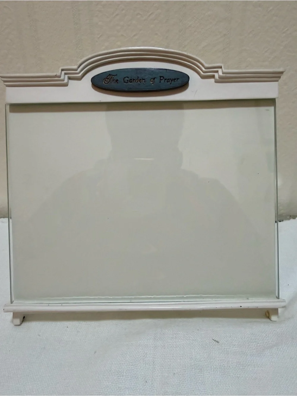 Thomas Kinkade The Garden of Prayer Glass Picture Frame